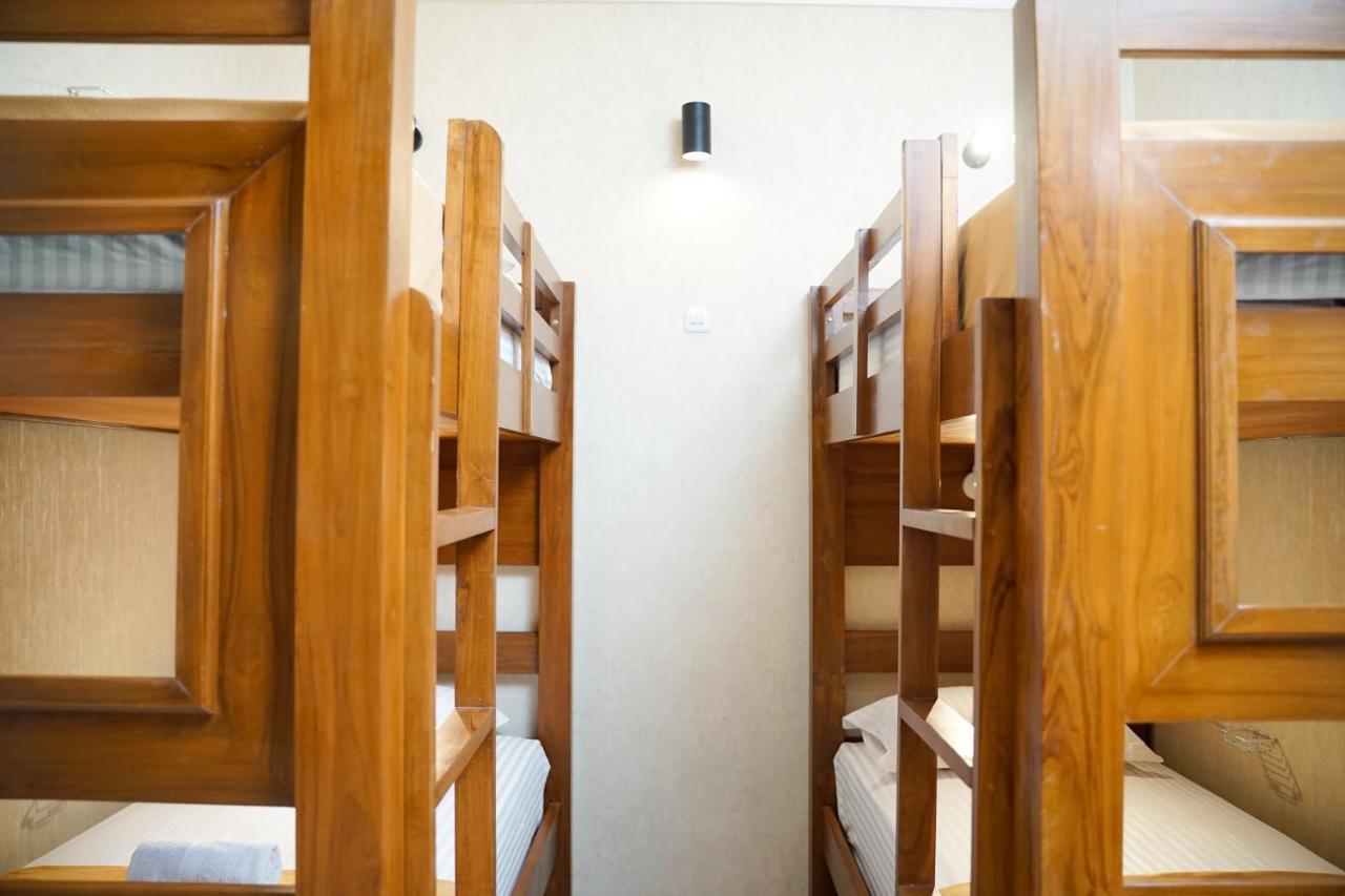 Maple Tree Homestay Maguwo Exterior photo